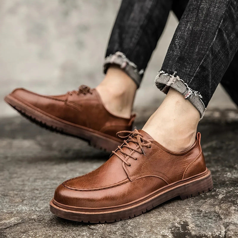 Load image into Gallery viewer, Oak Tread Leather Shoes
