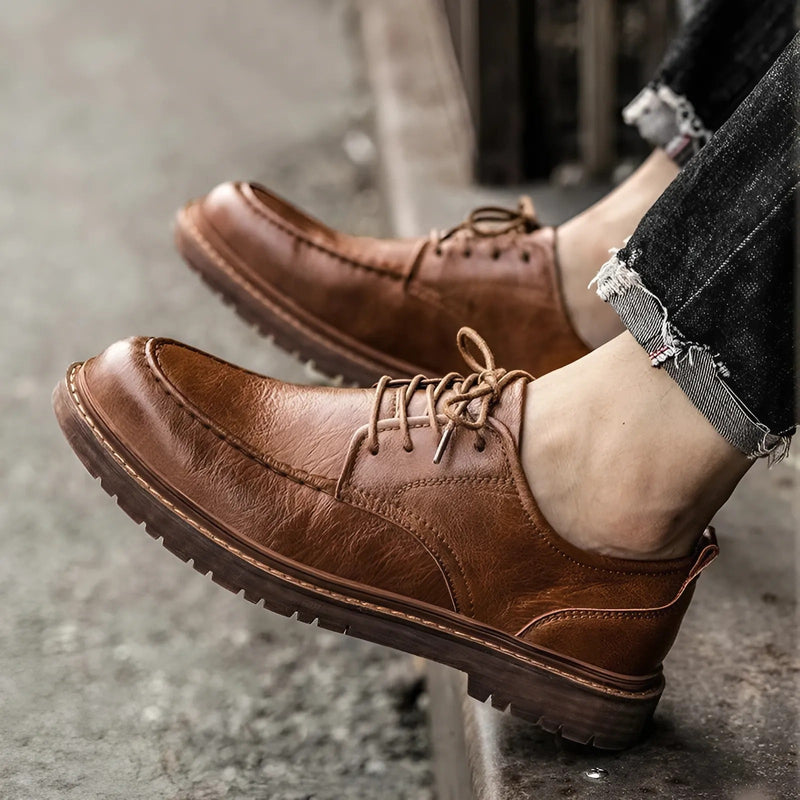 Load image into Gallery viewer, Oak Tread Leather Shoes

