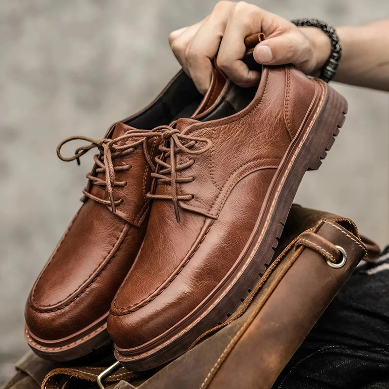 Load image into Gallery viewer, Oak Tread Leather Shoes
