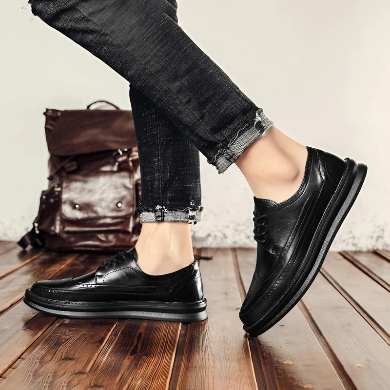 Load image into Gallery viewer, Classio Men Leather Shoes
