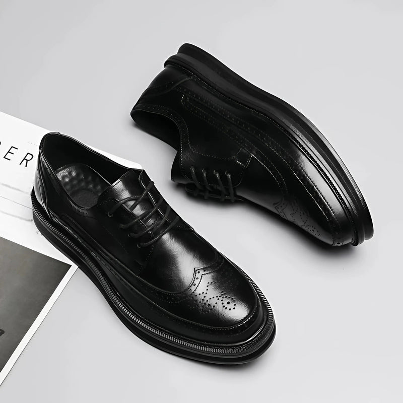 Load image into Gallery viewer, Classio Men Leather Shoes
