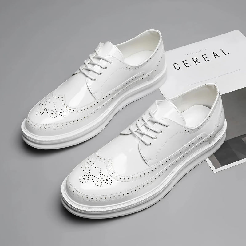 Load image into Gallery viewer, Classio Men Leather Shoes

